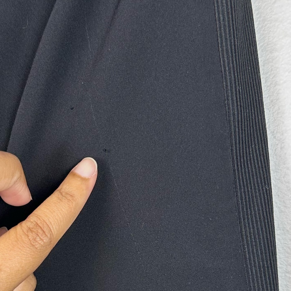 Athleta Mid Rise Brooklyn Black Jogger Pants Pockets Outdoor Women’s Sz 4P - Picture 4 of 8